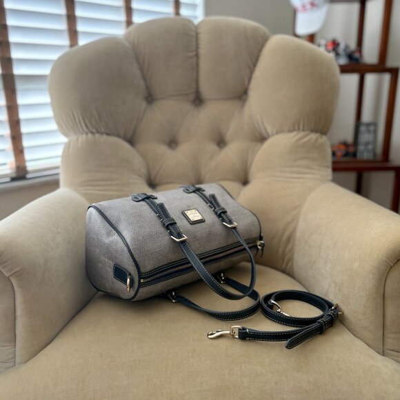 VTG Auth. DOONEY & BOURKE Iconic Coated Canvas J2687549 Convertible Satchel Bag - Picture 4 of 9